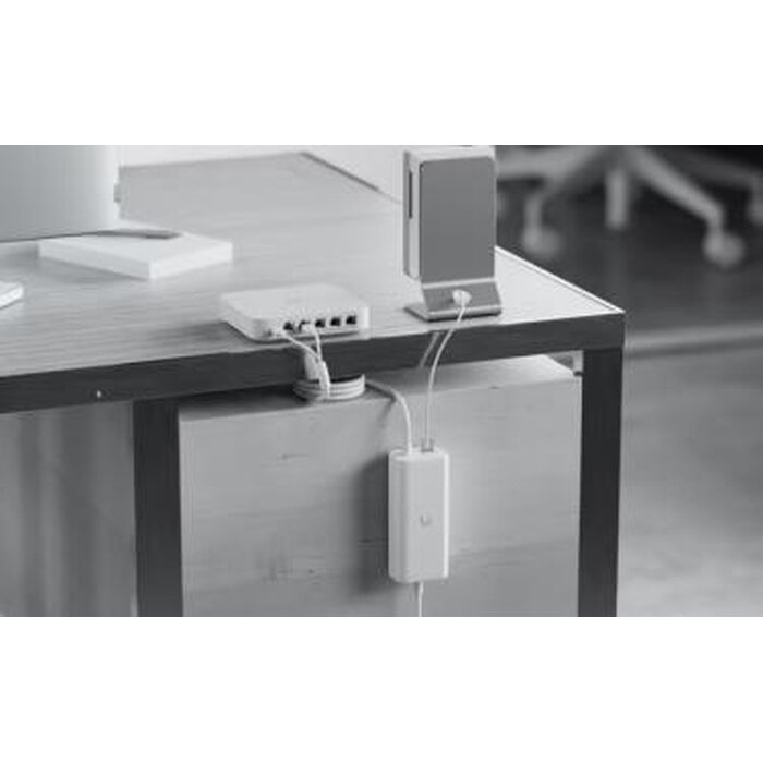 Ubiquiti Ubiquiti PoE Integrated AC Adapter (UACC-PoE+-USBC)