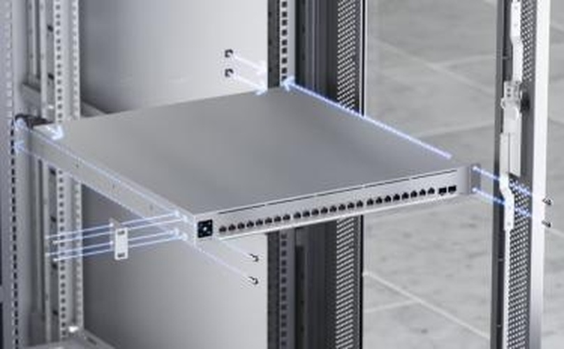 Ubiquiti Ubiquiti UniFi Pro XG 24 - Layer 3 Switch (8x 2.5G, 16x 10G, 2x 25G)