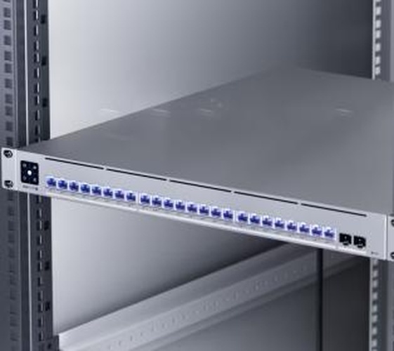 Ubiquiti Ubiquiti UniFi Pro XG 24 - Layer 3 Switch (8x 2.5G, 16x 10G, 2x 25G)