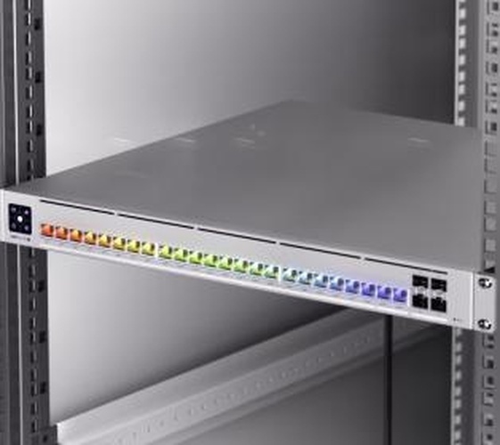 Ubiquiti Ubiquiti UniFi Pro HD 24 PoE Switch - 600W Layer 3 Managed Switch
