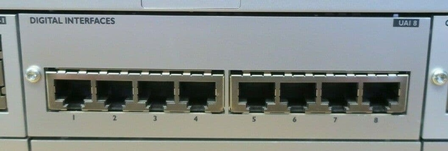 Alcatel-Lucent Alcatel-Lucent ISDN mixed board / 2 T0 + 4 UAI + 4 SLI - x