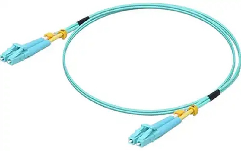 Ubiquiti Ubiquiti OM3 Multimode Glasvezel Patchkabel LC-LC Duplex 1 Meter - 10Gbps