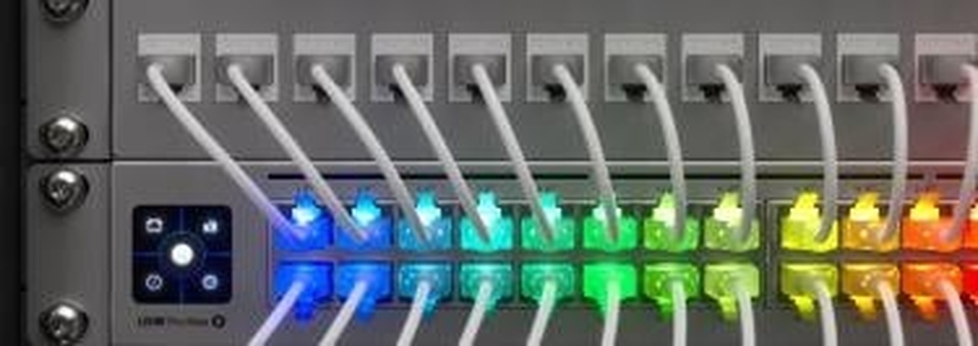 Ubiquiti Ubiquiti UniFi Premium Cat6A Patchkabel (Etherlighting) - 8 Meter - Wit