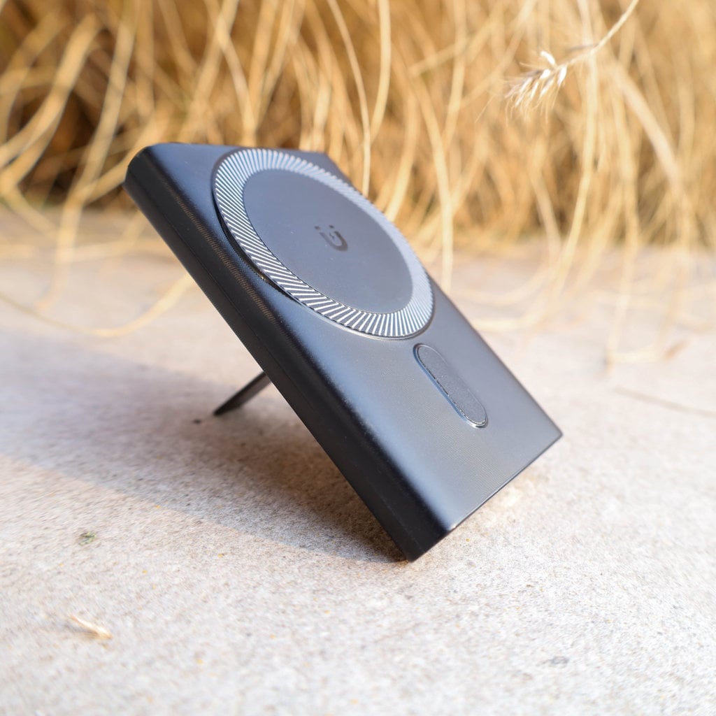 Mobiparts Mobiparts MagSafe Powerbank 5.000 mAh 15W met Stand (5+1 Bundel)