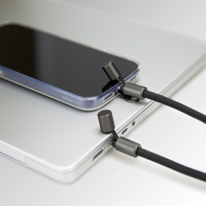 Mobilize Mobilize Lanyard Nylon Cable - USB-C to USB-C - 1.85m - 60W Black