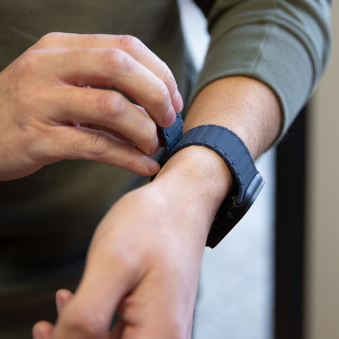 Mobilize Mobilize Silicon Watch Band - Magnetic - for Apple 38/40/41/(Gen 10+) 42mm - Blue