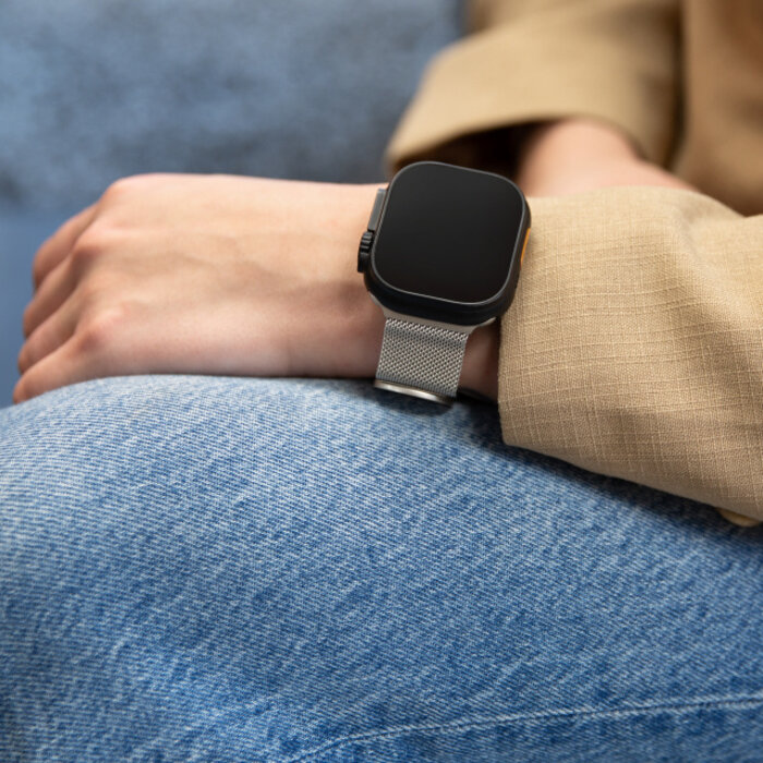 Mobilize Mobilize Milanese Watch Band - for Apple 42 (Gen 1 t/m 3)/44/45/46/49mm - Starlight