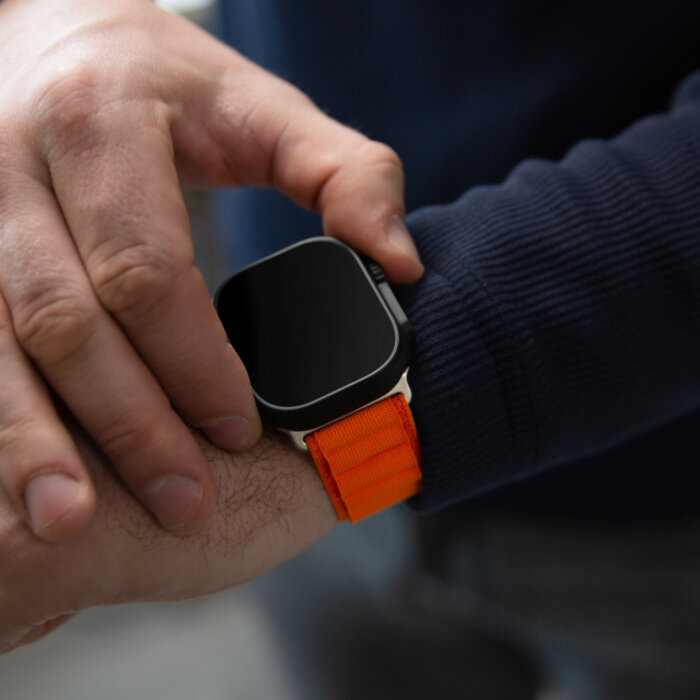 Mobilize Mobilize Nylon Watch Band - Alpine - Titanium Connector - for Apple 38/40/41/(Gen 10+) 42mm - Orange