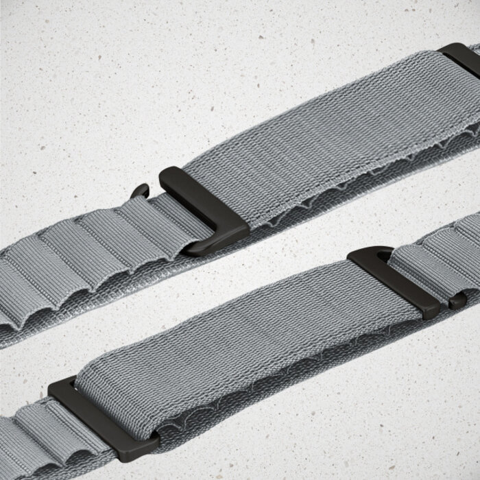 Mobilize Mobilize Nylon Watch Band - Alpine - Black Connector - for Apple 42 (Gen 1 t/m 3)/44/45/46/49mm - Light Grey