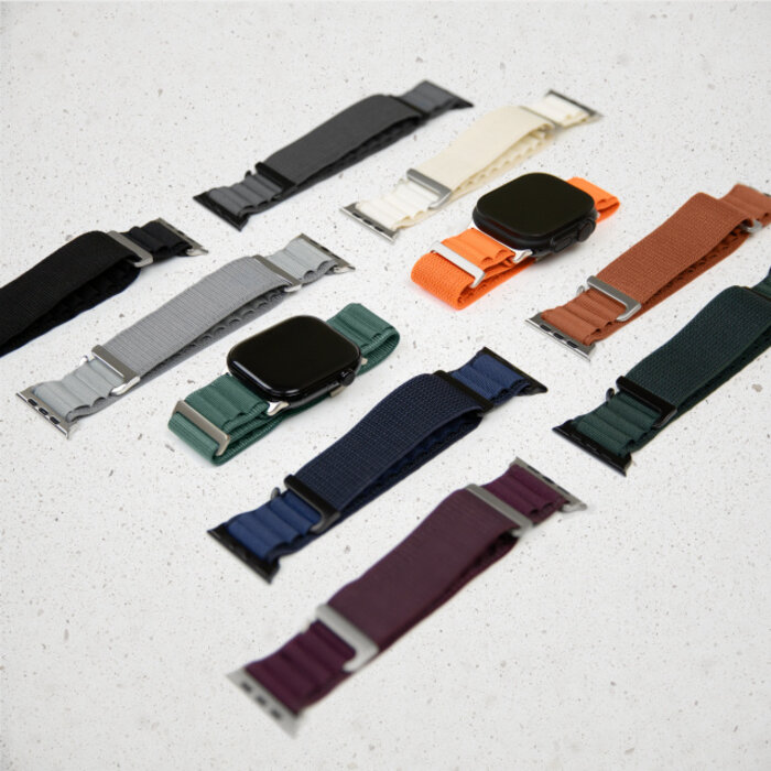 Mobilize Mobilize Nylon Watch Band - Alpine - Titanium Connector - for Apple 42 (Gen 1 t/m 3)/44/45/46/49mm - Dark Green