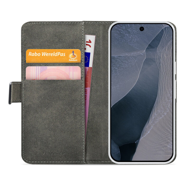 Mobilize Mobilize Classic Gelly Wallet Book Case Google Pixel 11/11 Pro Black