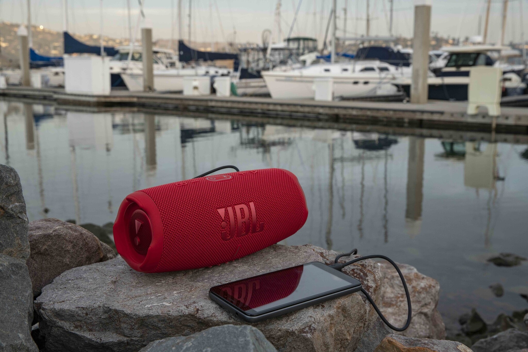 JBL JBL Charge 5 Squad Draadloze Bluetooth Speaker - Camouflage