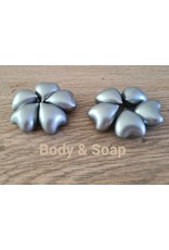 Badparel figuurtjes (hart-zilver) 10 stuks - Body & Soap