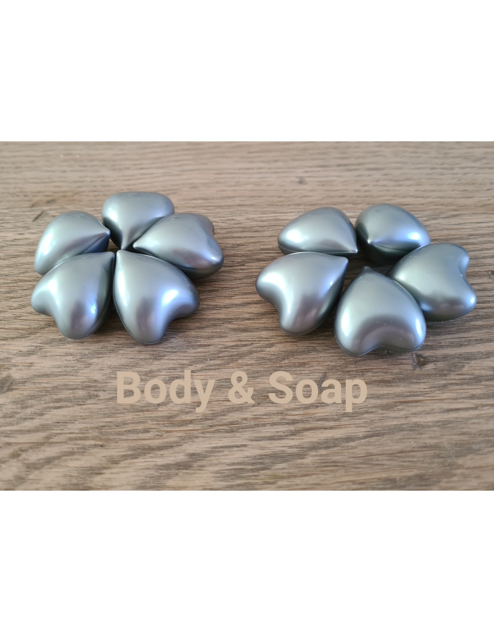 Badparel figuurtjes (hart-zilver) - Body & Soap