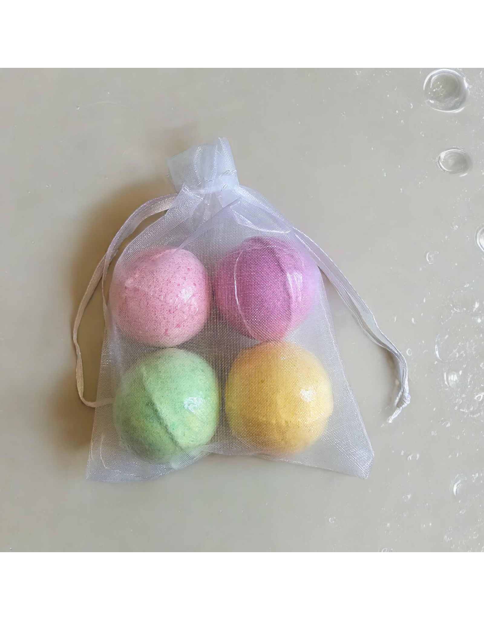 Organza zakje met 4 mini bruisers - Body & Soap