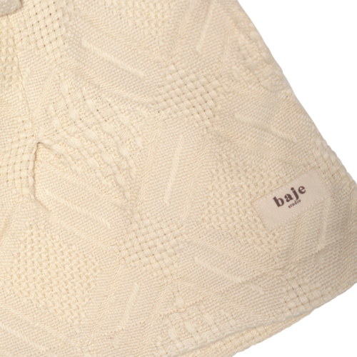 Baje YULA short in woven structure