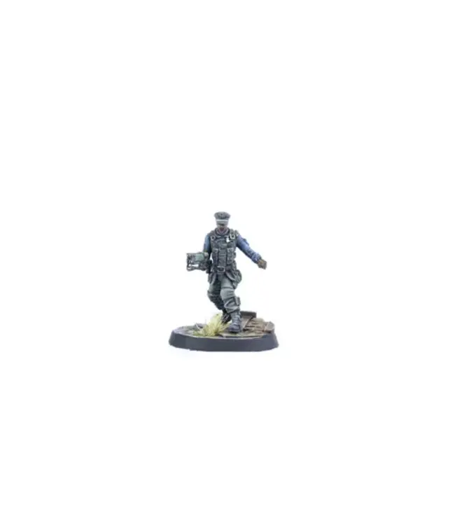 Fallout Brotherhood of Steel: Elder Maxson and Captain Kells