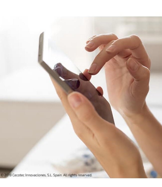 Cecotec Cecotec READY WARM 6670 CRYSTAL CONNECTION WIFI 1000W