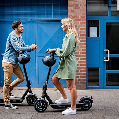 E-bikes, scooters & steps