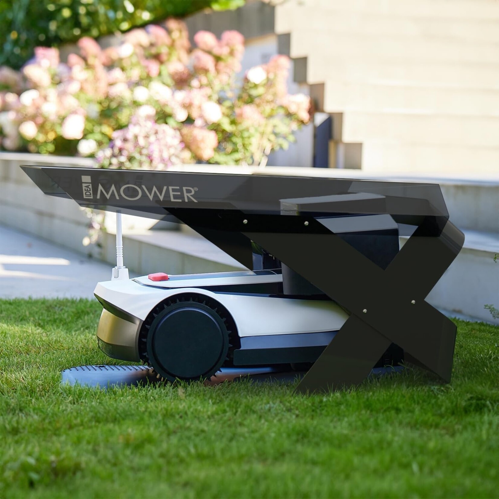 Ecovacs  Idea Mower Garage Ecovacs Goat