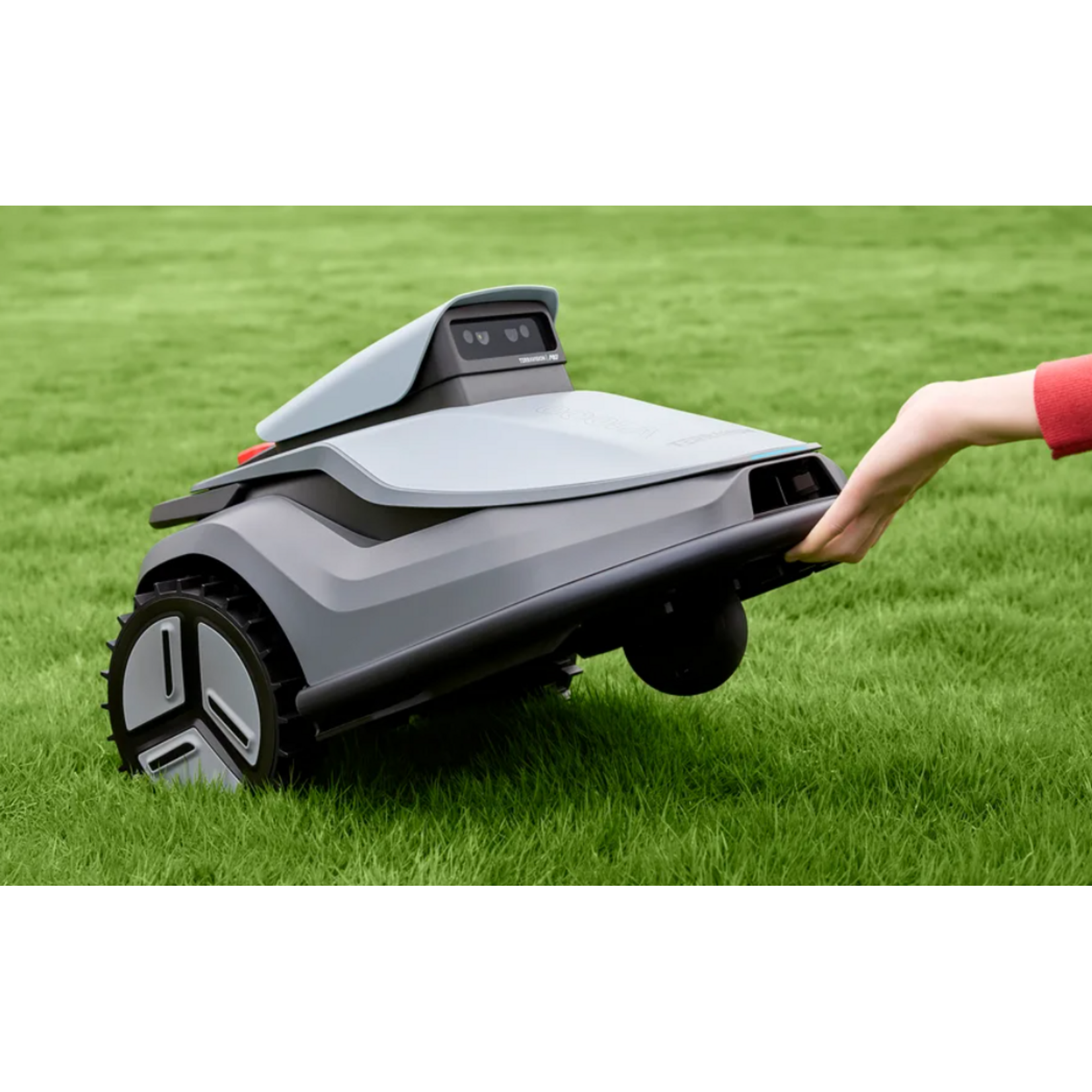 Terramow TerraMow  V1000 (with Garage) + free  blade set