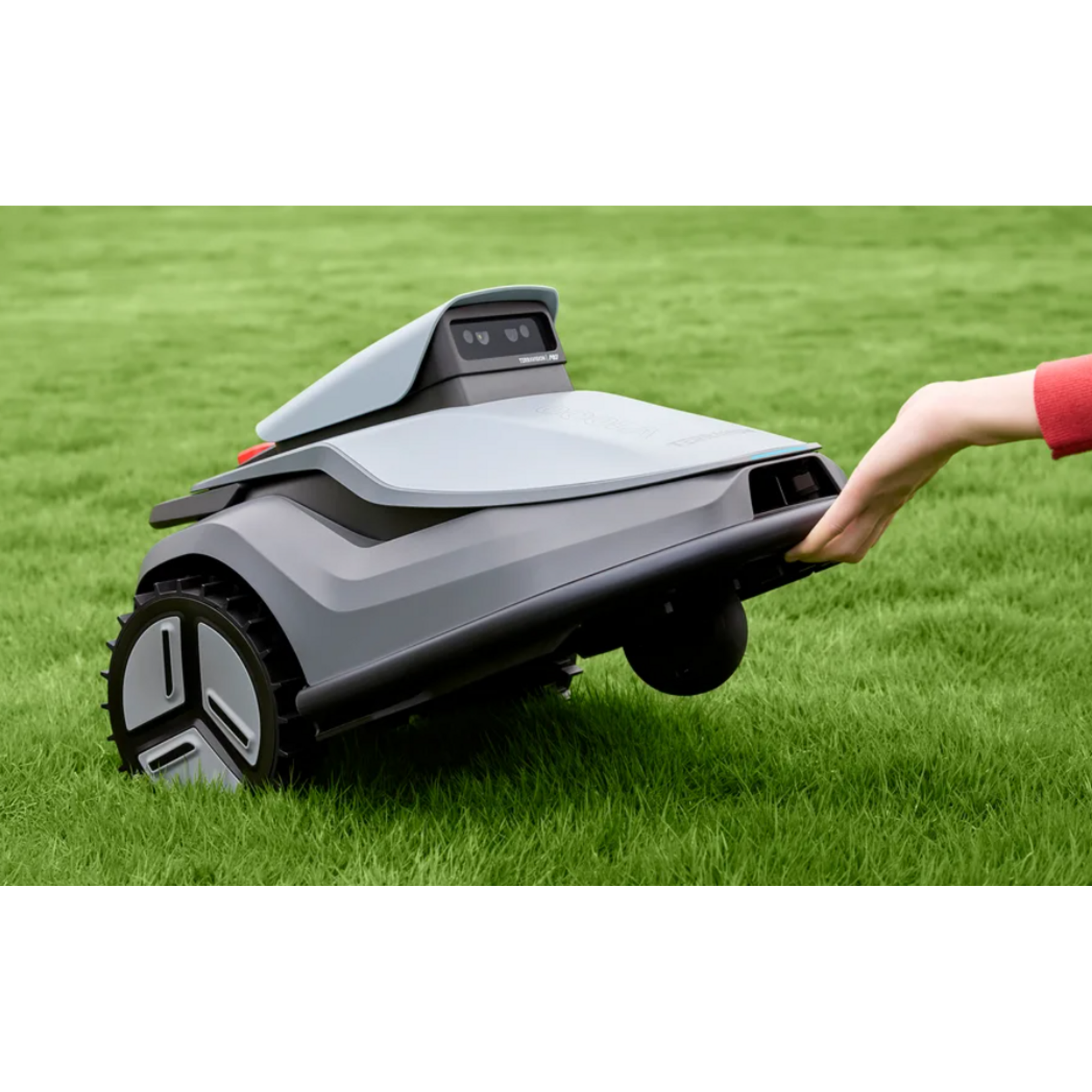 Terramow TerraMow  V1000 (with Garage) + gratis blade set