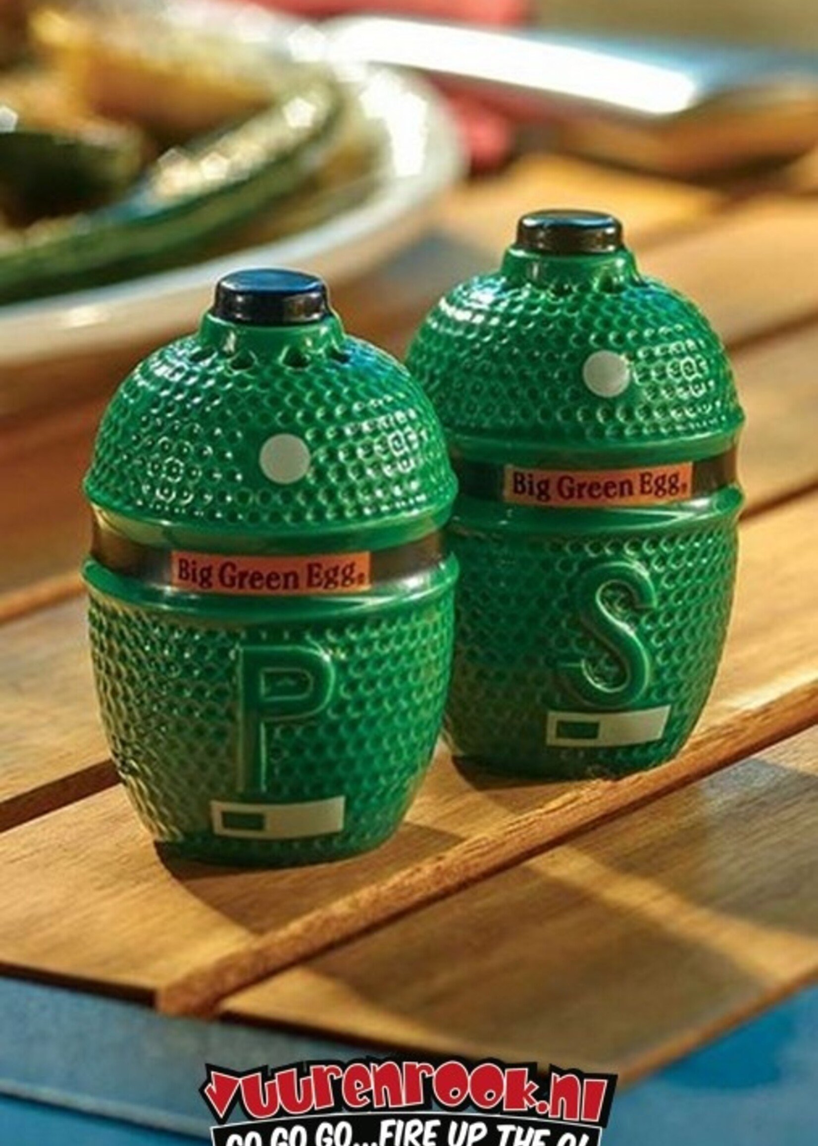 Big Green Egg Big Green Egg Pepper & Salt Shakers