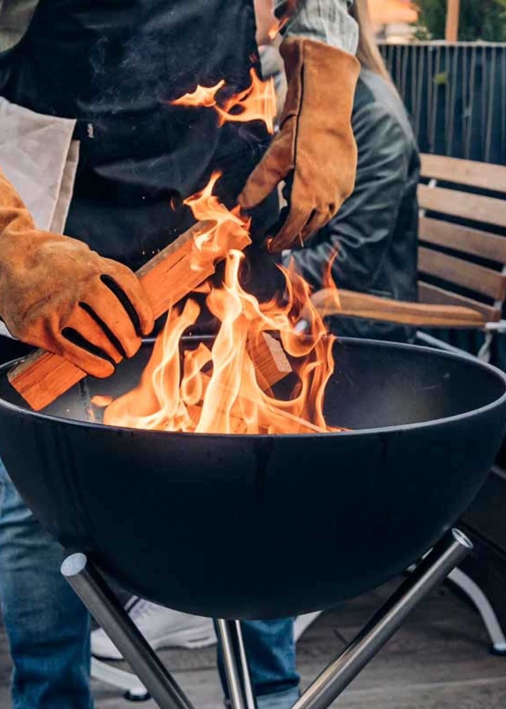 Höfats Höfats Bowl Vuurschaal met Standaard