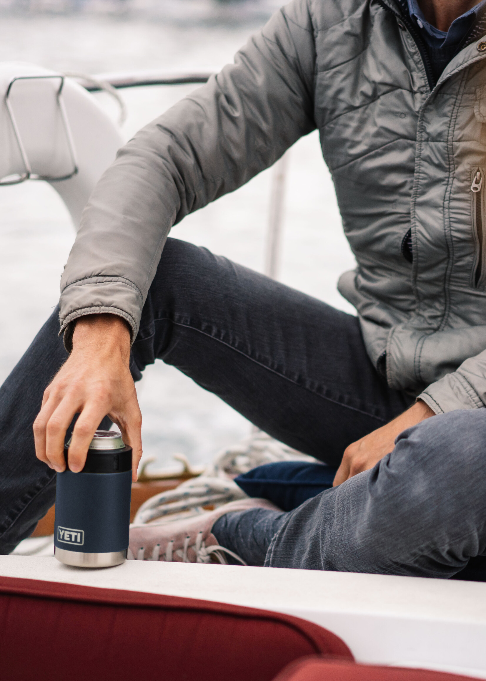 YETI YETI Rambler Colster 330ml Navy