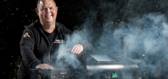 Voorwoord Analist Beperkt Vuur & Rook - Europa's grootste low en slow BBQ shop! - Vuur & Rook