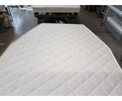 Matrassenfabrikant Queensbed topper met 2 schuine zijden caravan camper koudschuim HR65