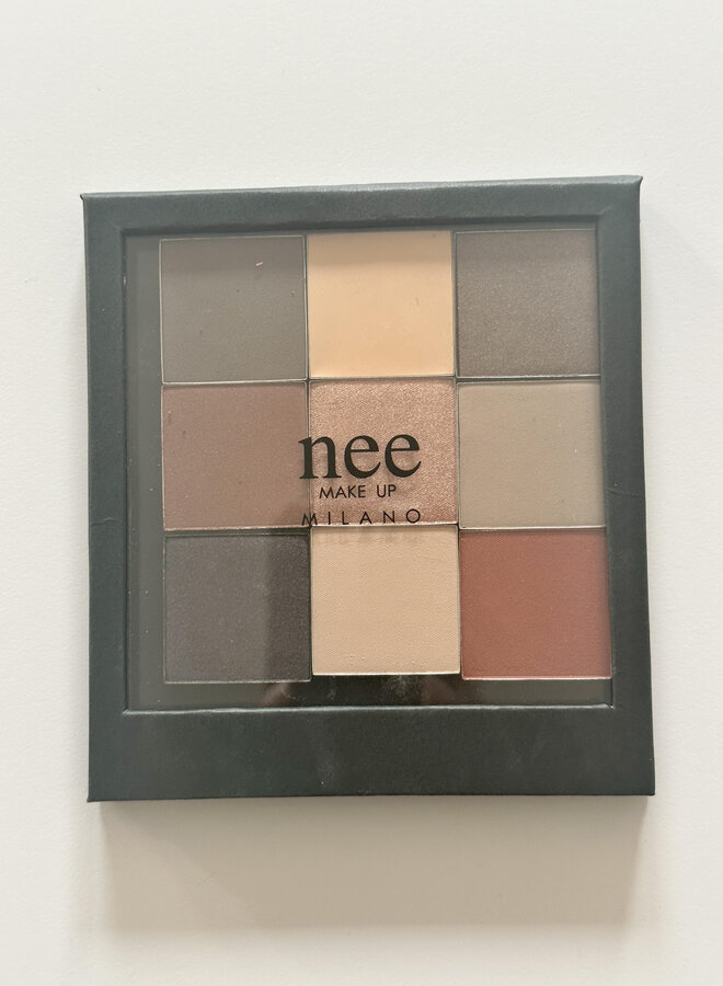 Nee mini pallette eyeshadows ' Call me latte'