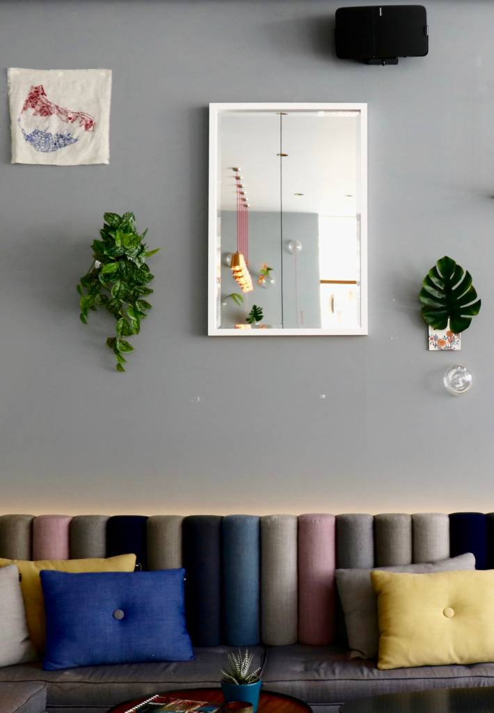 New York - Strakke Moderne Designspiegel - Wit Gekleurd Frame