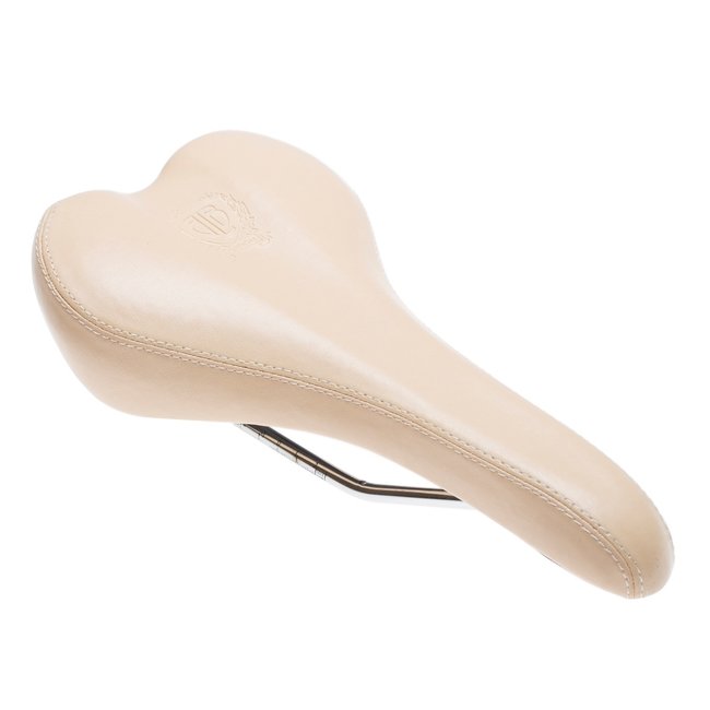 BLB Curve Race Saddle