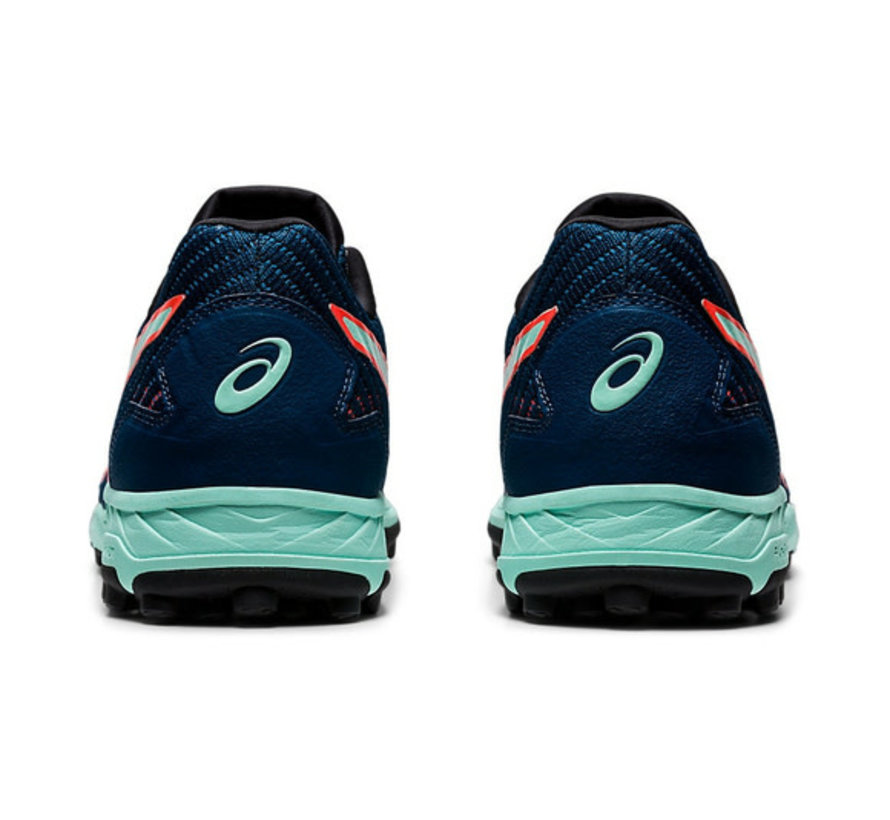 asics field ultimate ff