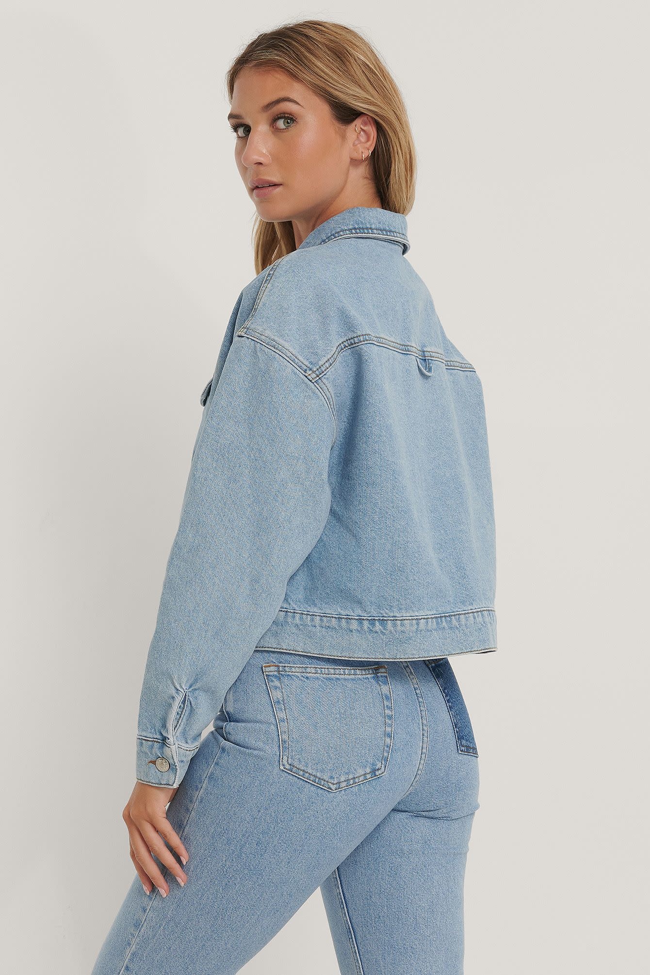 Cropped Denim Jacket 000538 - Light Blue