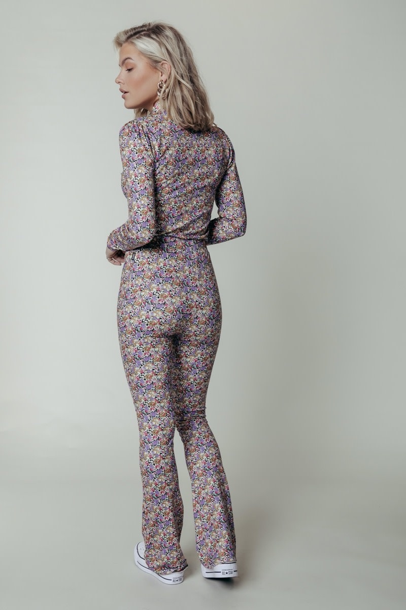 11217 - Neyo Flower Turtleneck - Lilac Yellow