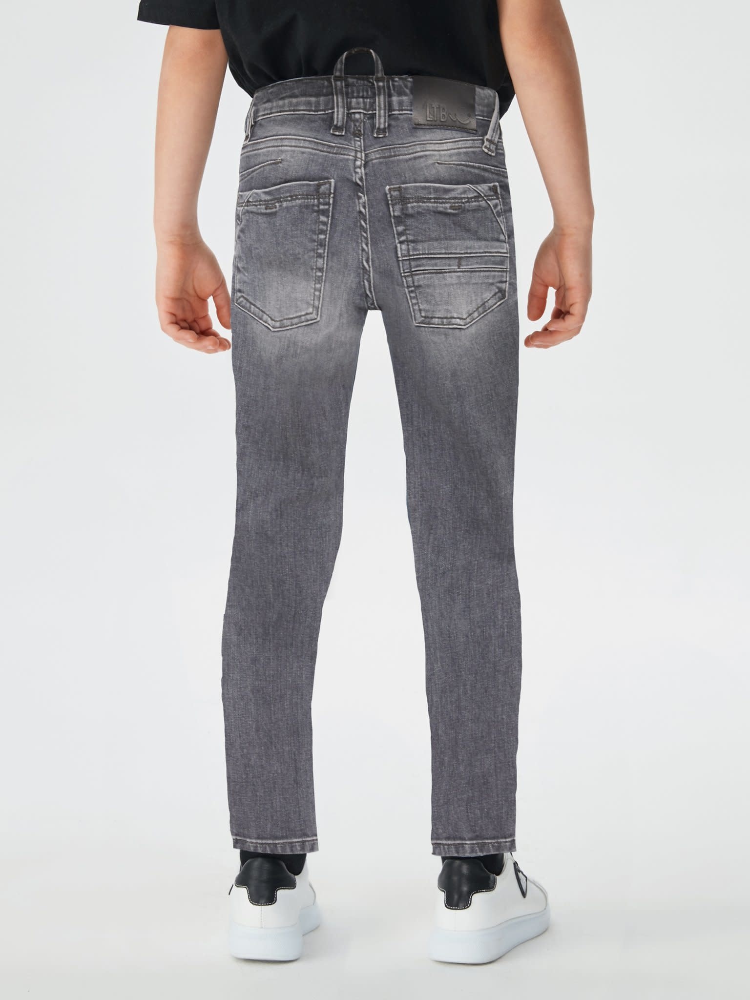 Cayle B - 53922 Cali Und. Wash