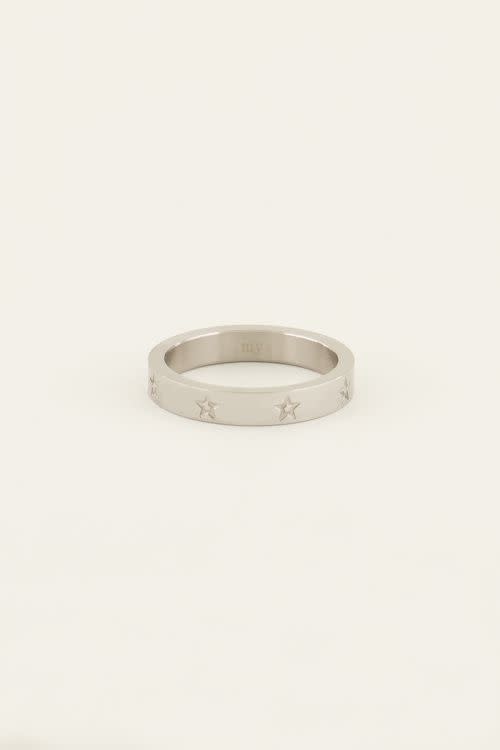 Ring met gegraveerde sterretjes - zilver