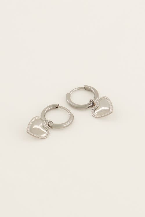 Souvenir oorringen met hart bedel MJ06457 Zilver