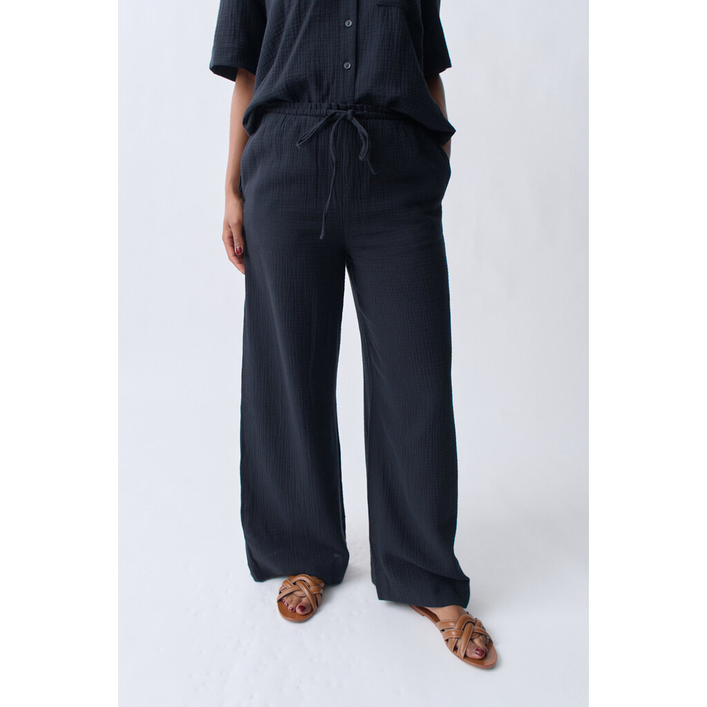Gina Tricot Gauze trousers 22655 Black (9000)