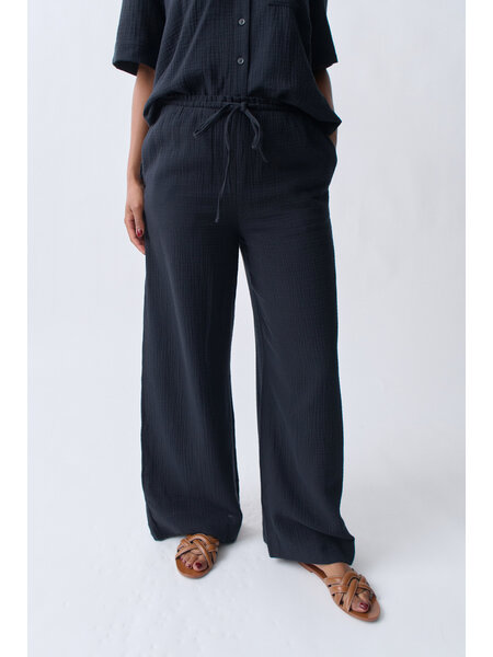 Gina Tricot Gauze trousers 22655 Black (9000)