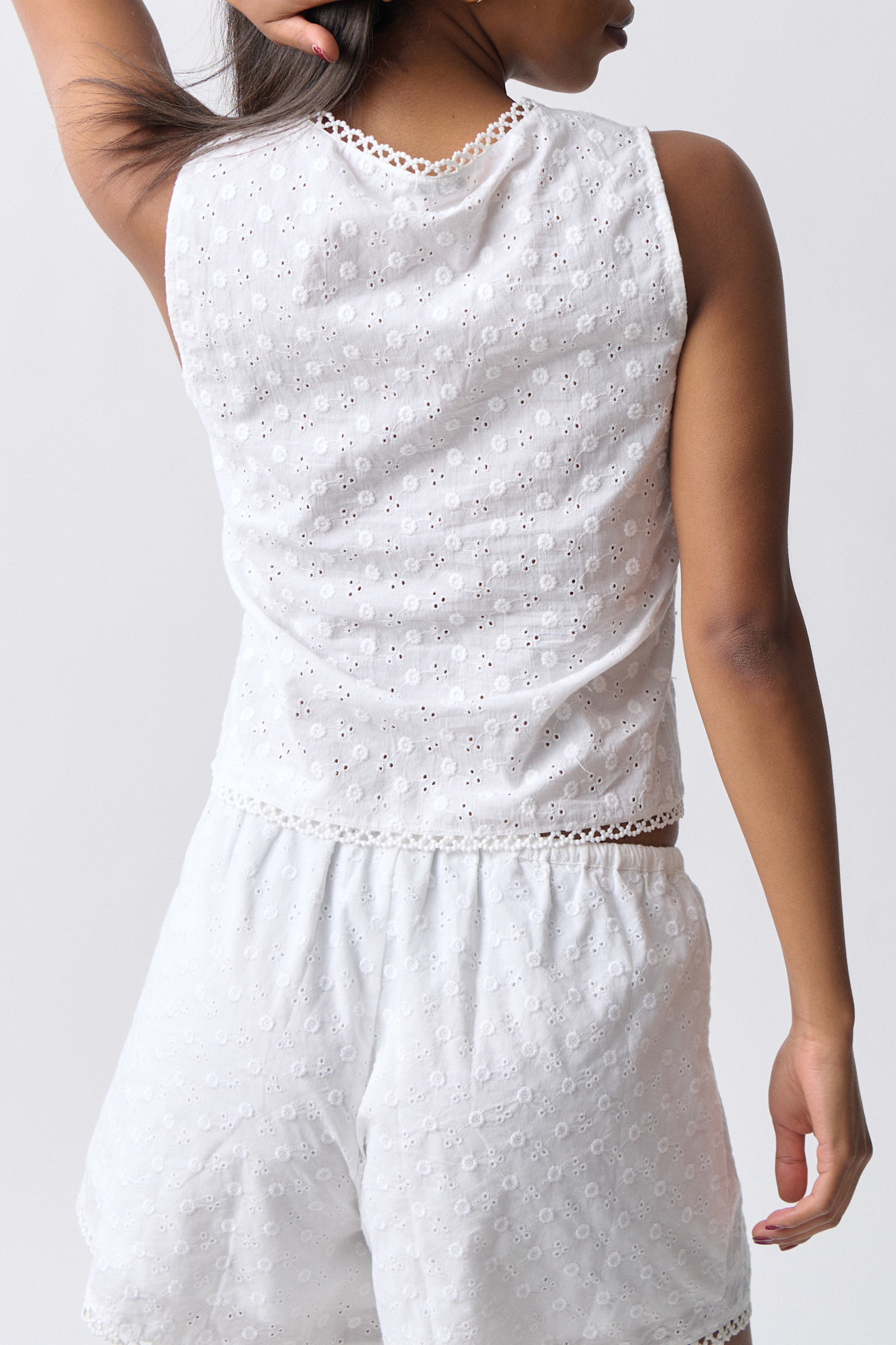Anglaise tie vest 25026 White (1000)