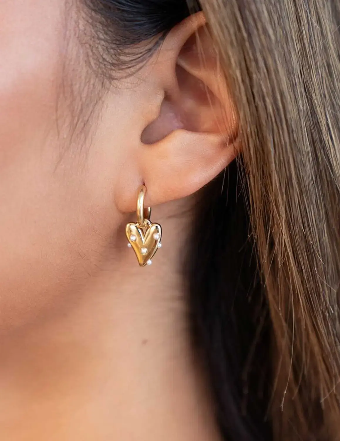 Earrings heart with pearls MJ09212 Gold