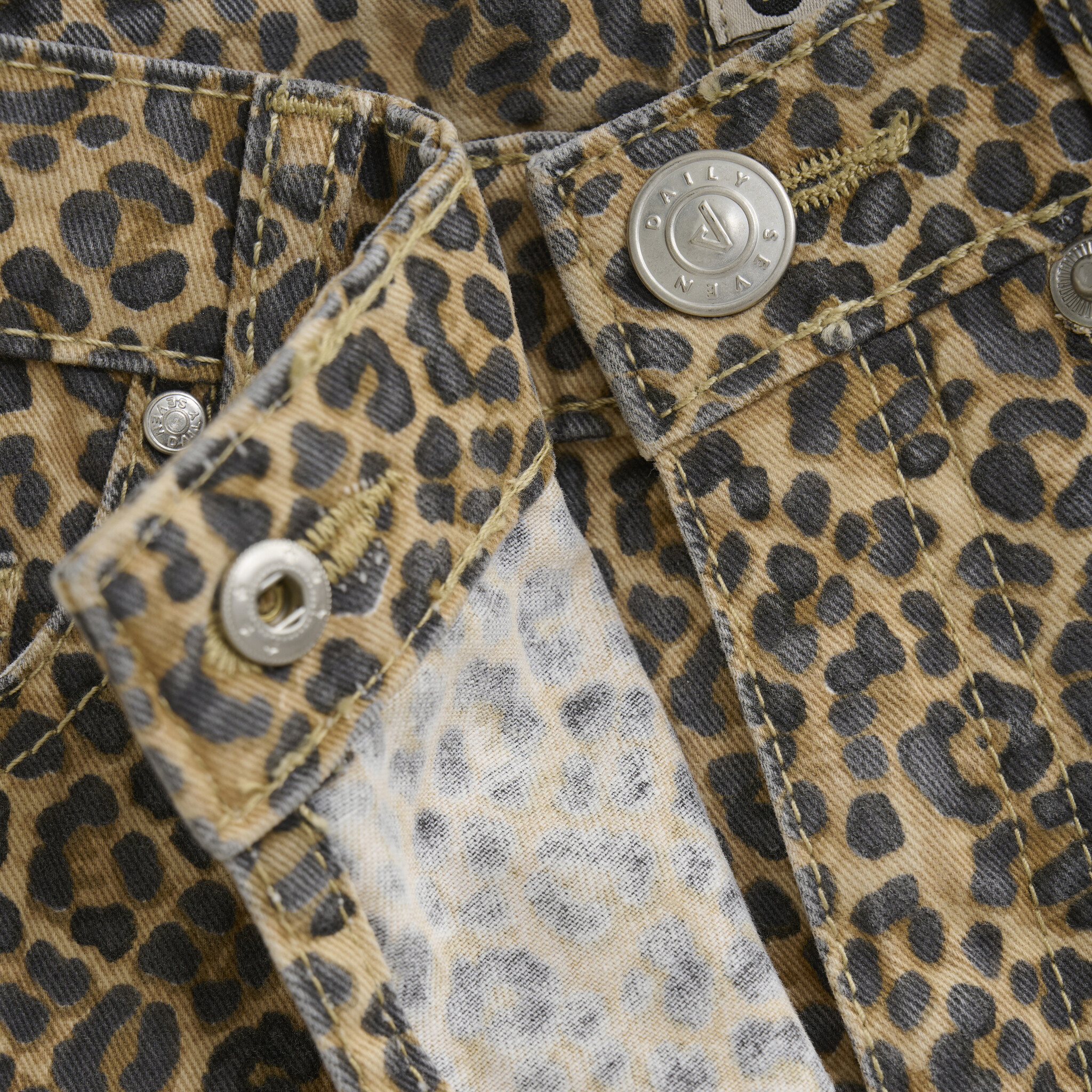 Twill Skort Animal 930264 2227 Latte Sand