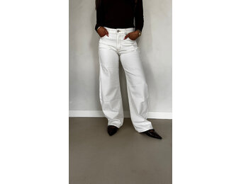 Barrel fit jeans stretch // offwhite met bruin stiksel