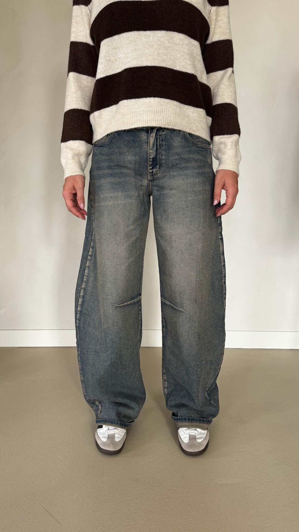 Barrel fit jeans stretch // dark vintage