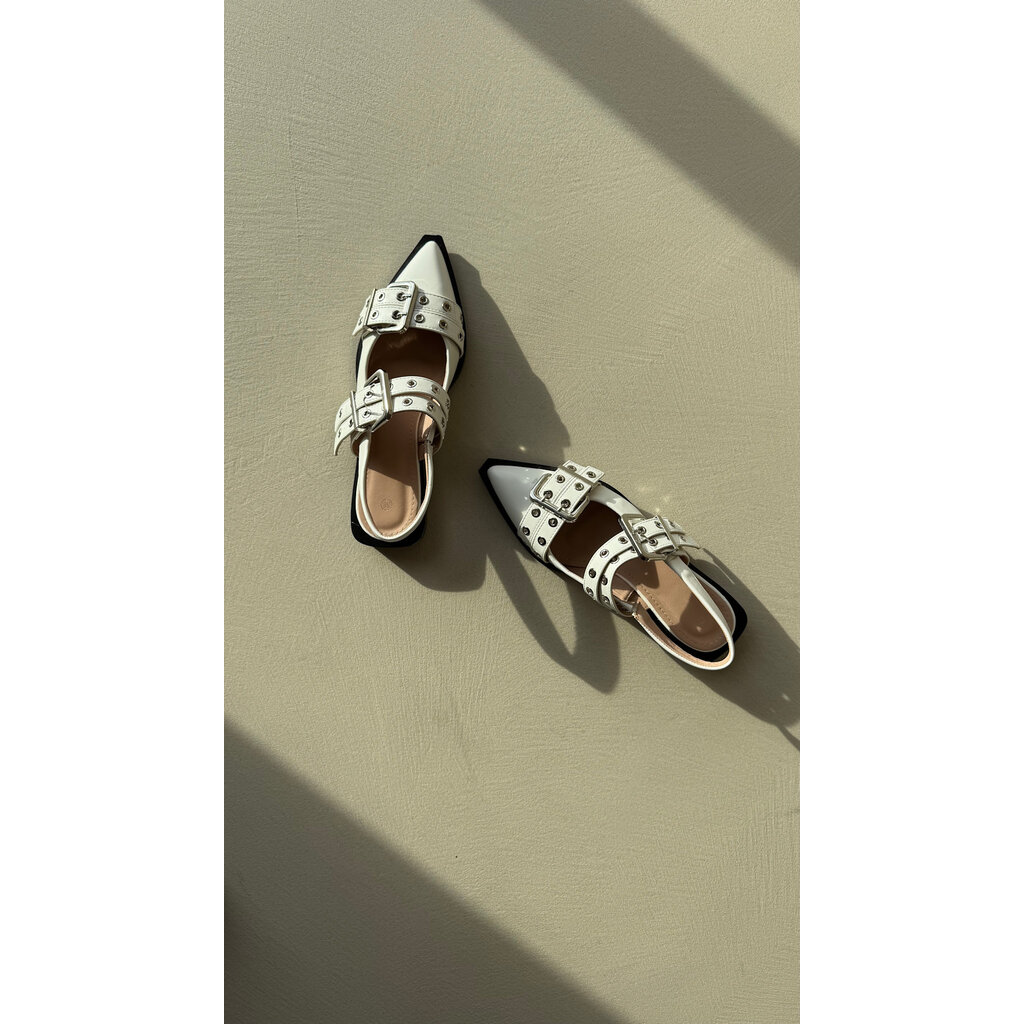 Buckle slingbacks - white