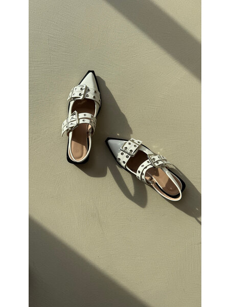 Buckle slingbacks - white