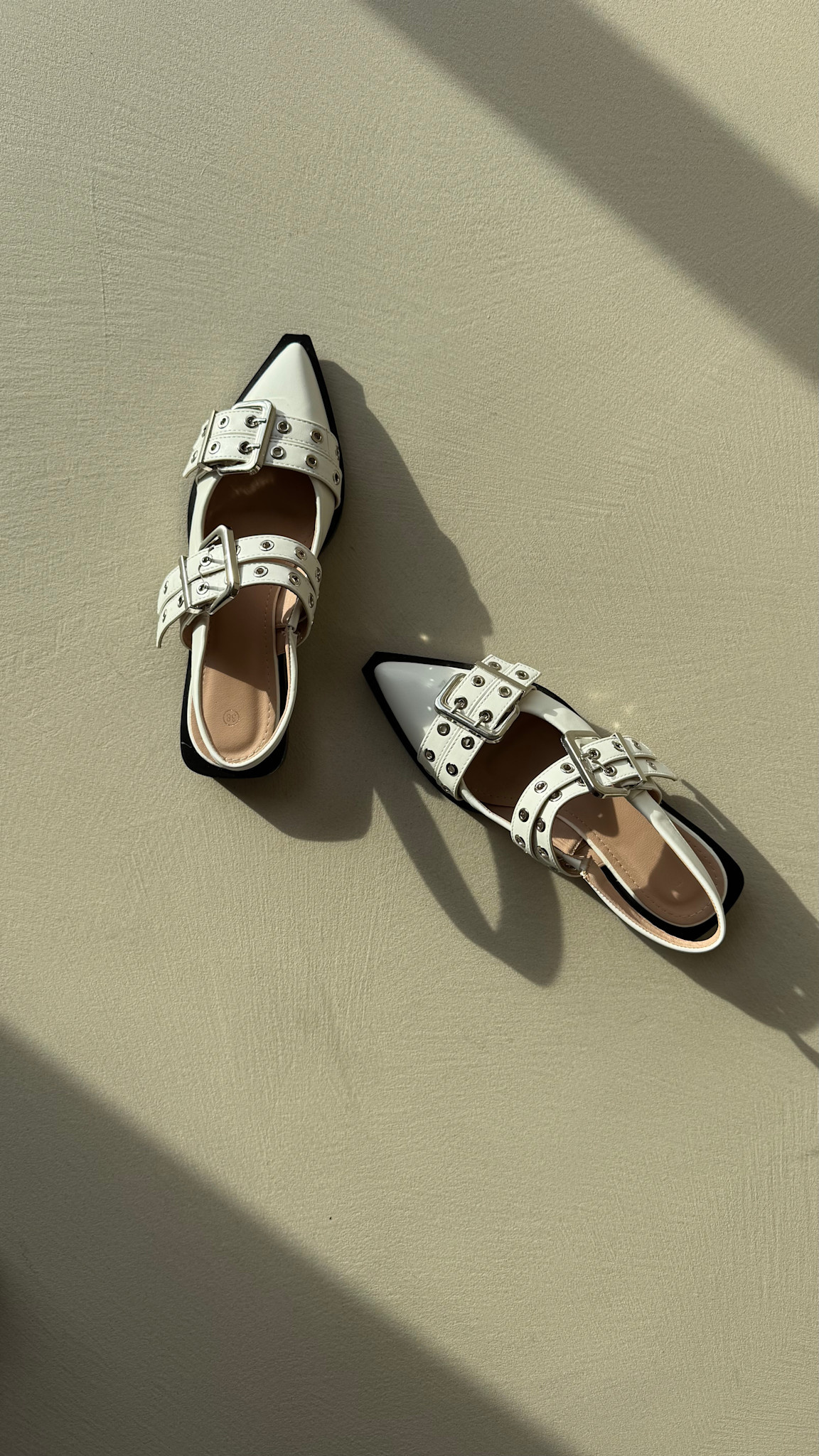 Buckle slingbacks - white